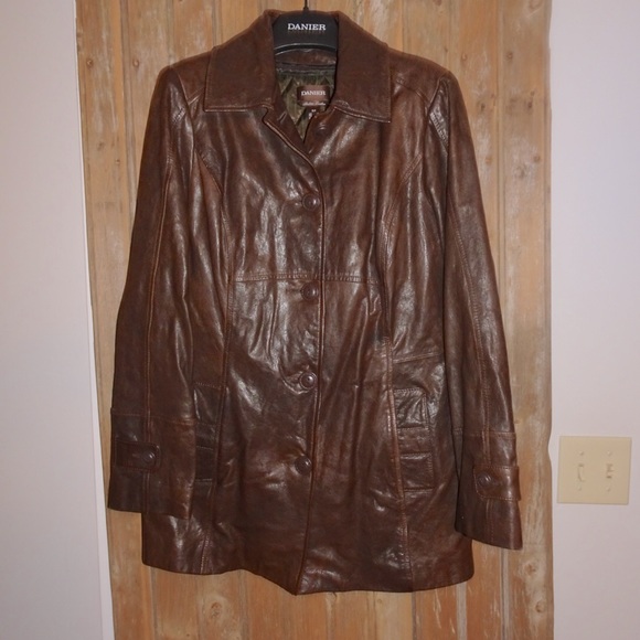 Ladies Danier leather coat - Picture 1 of 3